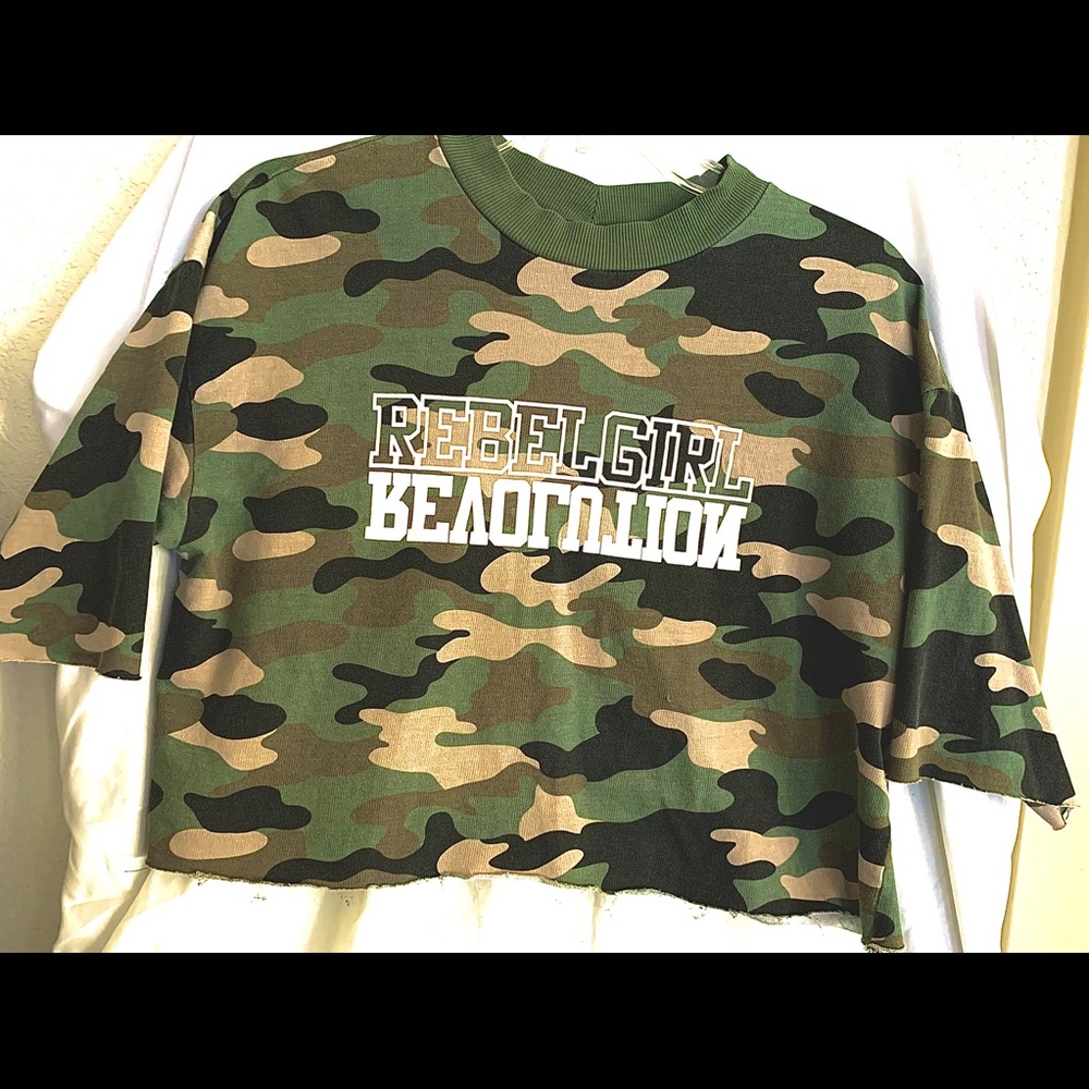 Camp crop top.   Size S